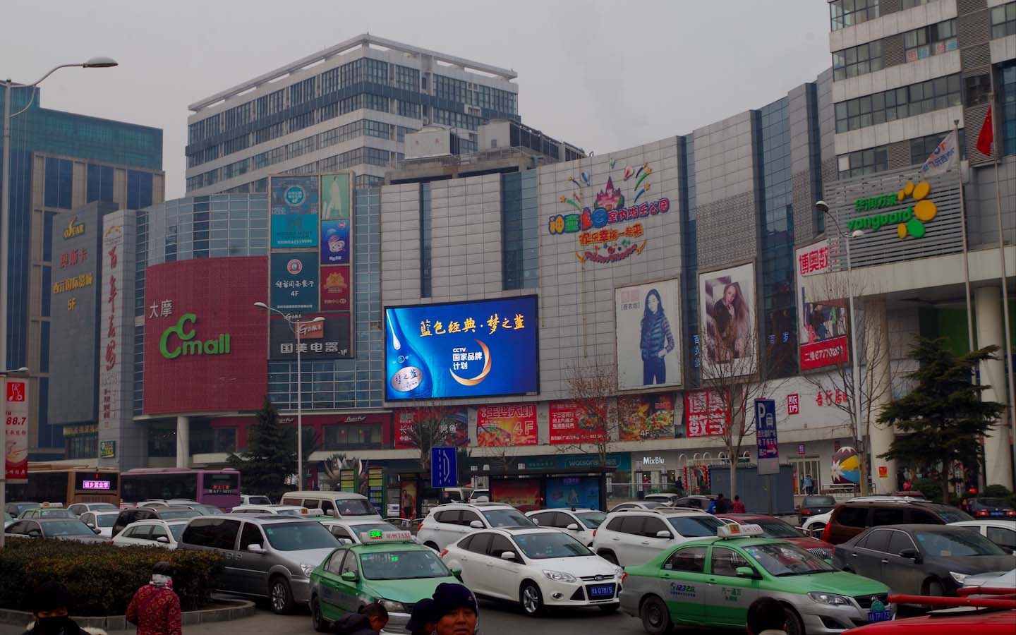 郑州西元国际广场led广告投放价格广告