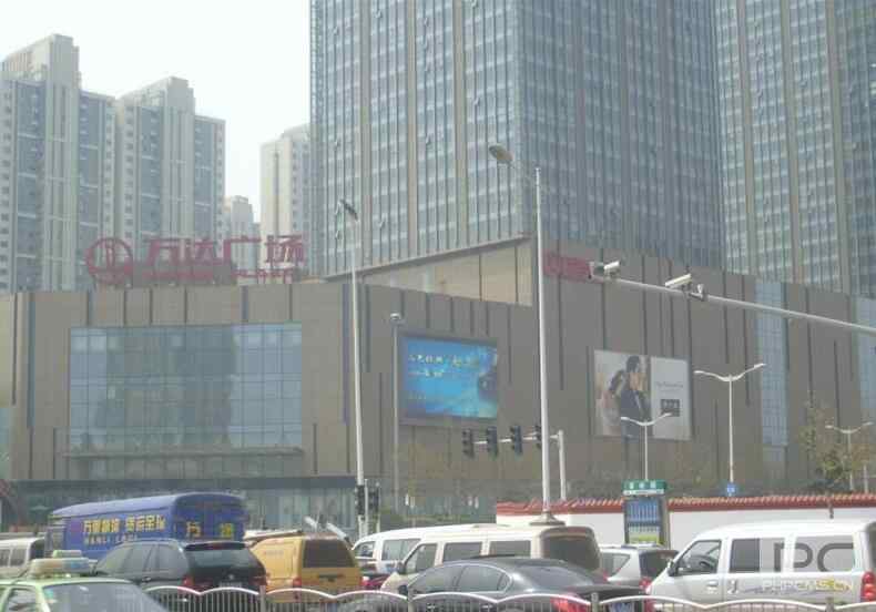 河南郑州媒体广告中原万达广场显示屏媒体广告位